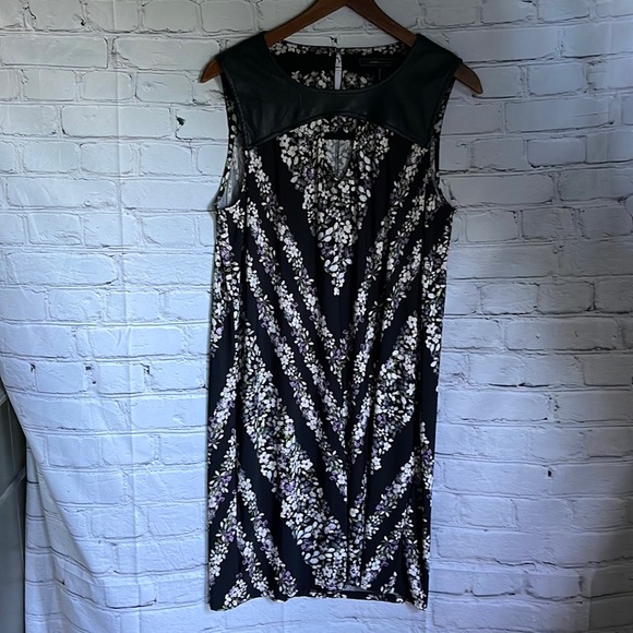 BCBGMaxAzria Dresses & Skirts - BCBG Max Azria Black Floral Sleeveless Faux Leather Shoulders Midi Dress Size S